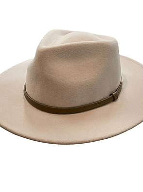 HATS & ACCESSORIES