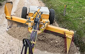 HyGrade - Pull-type scrapers.