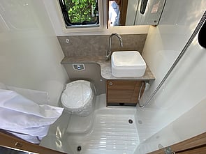 Bathroom and toliet, converts into a wet room