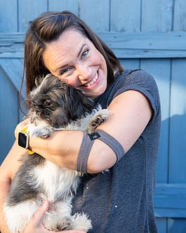 Qu-Chi Acupressure band for hayfever relief