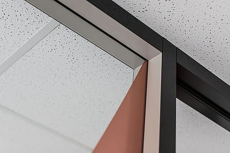 Arrow Minerals (Juo) Display