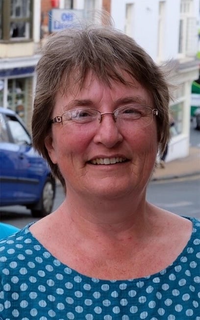 Fiona - Bookkkeeper