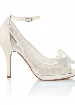 www.charlottemillsbridal.co.uk