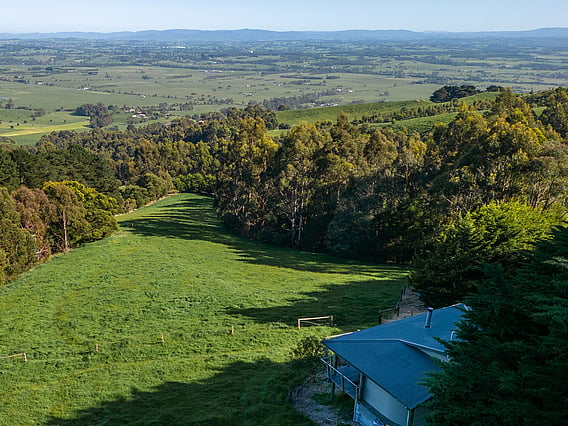Expansive view from Tandara Cottage at Anderley Retreat