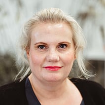 Dena - Receptionist