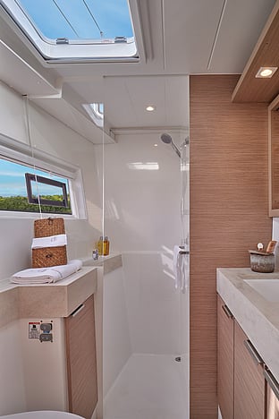 Lagoon 40
