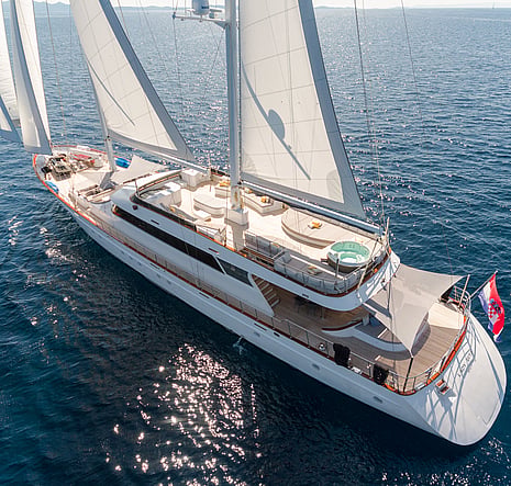 Yacht Love Story