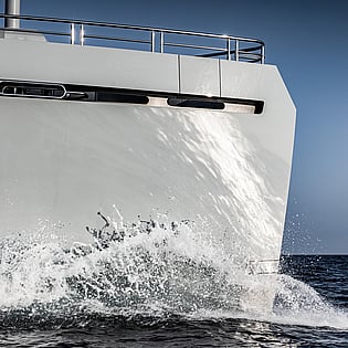 Yacht Bold
