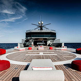 Yacht Bold