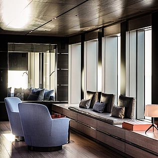 Yacht Bold