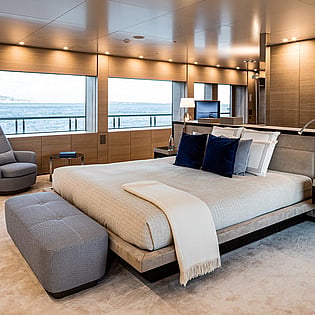 Yacht Bold