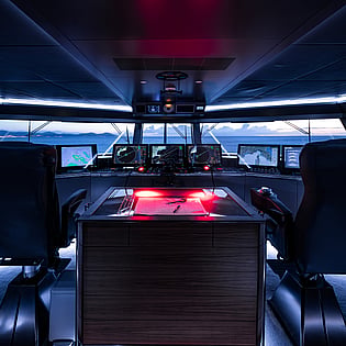 Yacht Bold