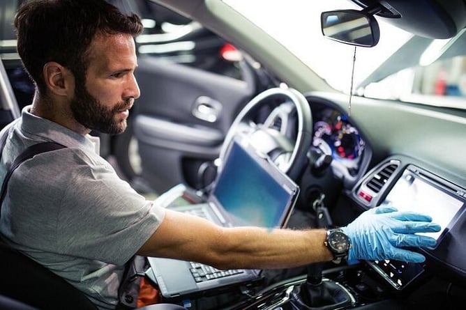 light vehicle diagnostic scan tools