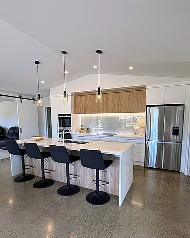 Image of newImage of light modern kitchen with timber accents. Building by Otorohanga builders, Coull Builders.