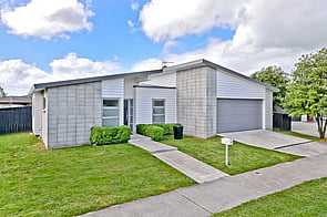 SOLD - 35 Chadwick Pl, Rototuna Nth$675,000