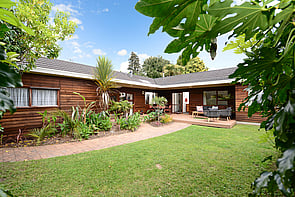 SOLD - 6 Silva Cres, Hillcrest$735,000