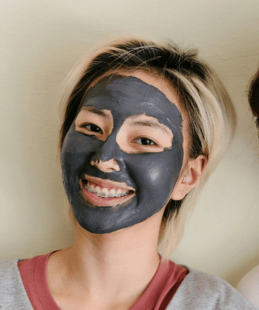 Kapiti Coast and its villages of Paekakariki, Raumati, Paraparaumu, Waikanae, Otaki, Te Horo can treat you and your friends to many spa and beauty treatments from facials, bodywraps, massage, pedicures, manicures, and non-cosmetic enhancements like botox and collagen fillers and injectibles