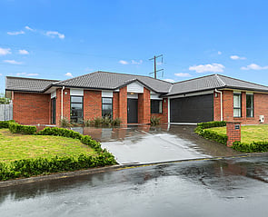 214 St James Drive  - DECEMBER 2019