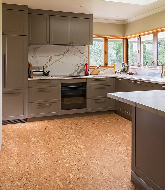 Wood look flooring in cork in a modern kitchen.