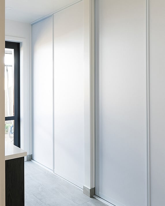 White laundry sliding doors