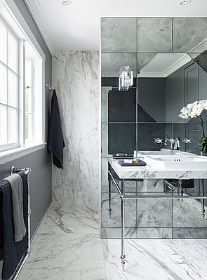 Designer Natalie Du Bois / Photographer Studio Weir
