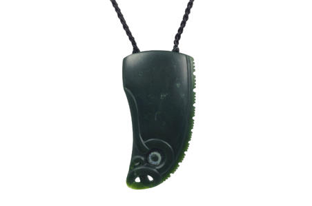 Rei Puta/ Niho Taniwha (Tooth Form)