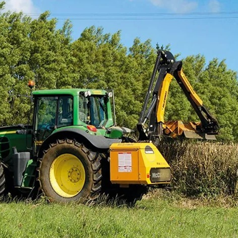 hedge mulching in the Tamahere, New Zealand