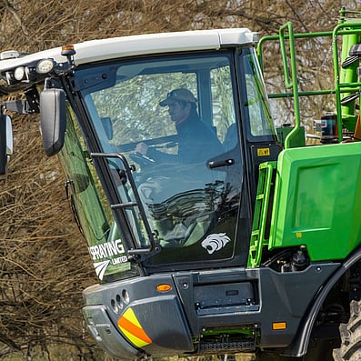 Boom sprayer in Mid Canterbury paddock, showing Simply Spraying&rsquo;s extra capacity for fast, reliable crop spraying when weather windows are tight.