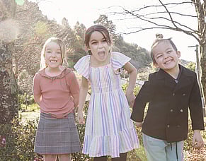 Capturing the chaos (and the cuteness too!): How to prepare for a sibling photoshoot