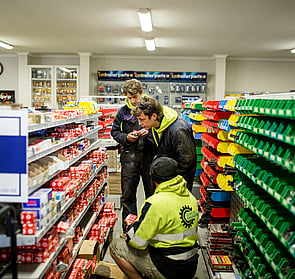 Full Retail Store