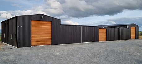 Stables complex