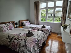 Bedroom with twin single beds