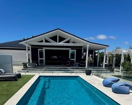 GETAWAY ON GREY