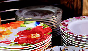 DECLUTTERING