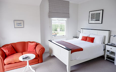 SLEEPS 2 - CLICK HERE FOR MORE DETAILS