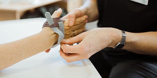 Our physiotherapists can treat a wide variety of injuries from sports injuries to workplace injuries to injuries at home. 