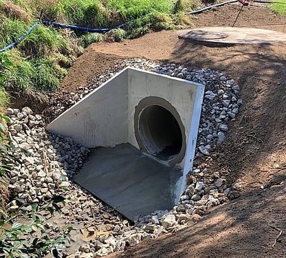 Wing wall completion
