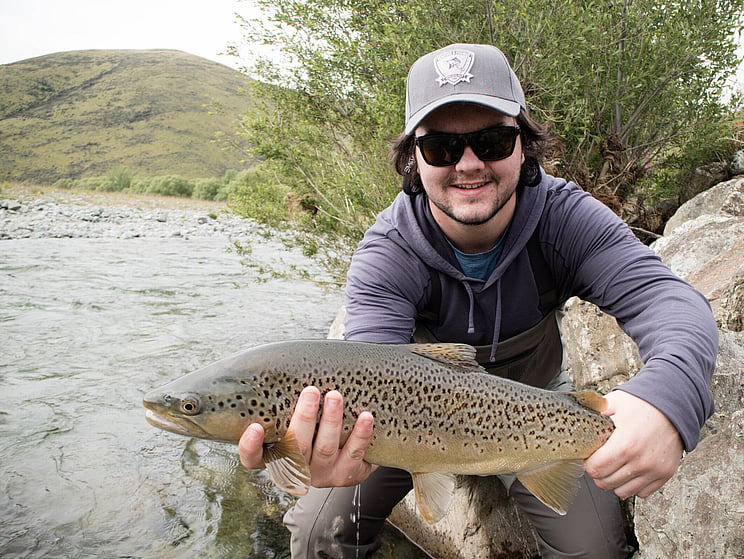 gin clear, fly fishing, NZ, New Zealand flyfishing, wild trout, brown trout, trophy trout. Todd Adolph NZ tourism, travel fluefiske flugfiske back country explore Queenstown, Otago, Southland Fiordland Wanaka