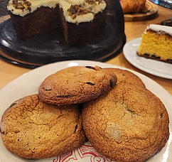 Chocolate chip cookies, a love of Orlando and Aurora. something that doesn't last long.