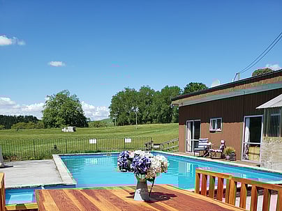 relaxing accommodation at stone hill