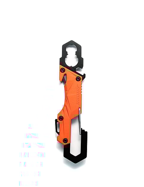 Vitool multi-tool in Magma &ndash; ergonomic, durable, and ideal for on-field and training use