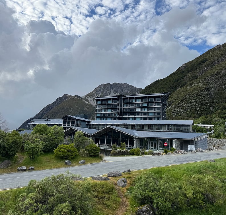 Accessible hotel accommodation with mountain views in New Zealand