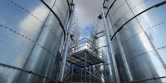 Interconnecting platform 