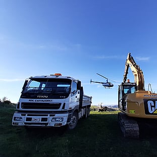 Fertilizer Hawke's Bay, chopper Hawke's Bay, Farm application Hastings, Spreading Fertilizer on farm in Hastings,Hawke's Bay Earthworks
