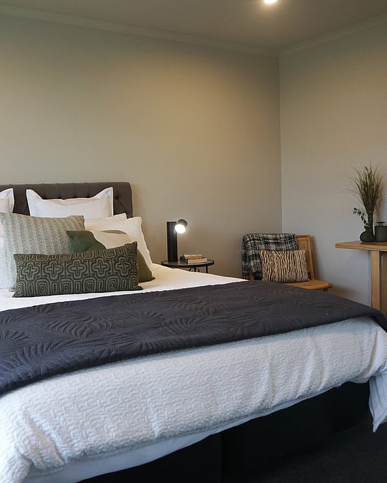 Image of guest super king bedroom at Titoki House in Cambridge.  Luxury Bed & breakfast accommodation. New Zealand.