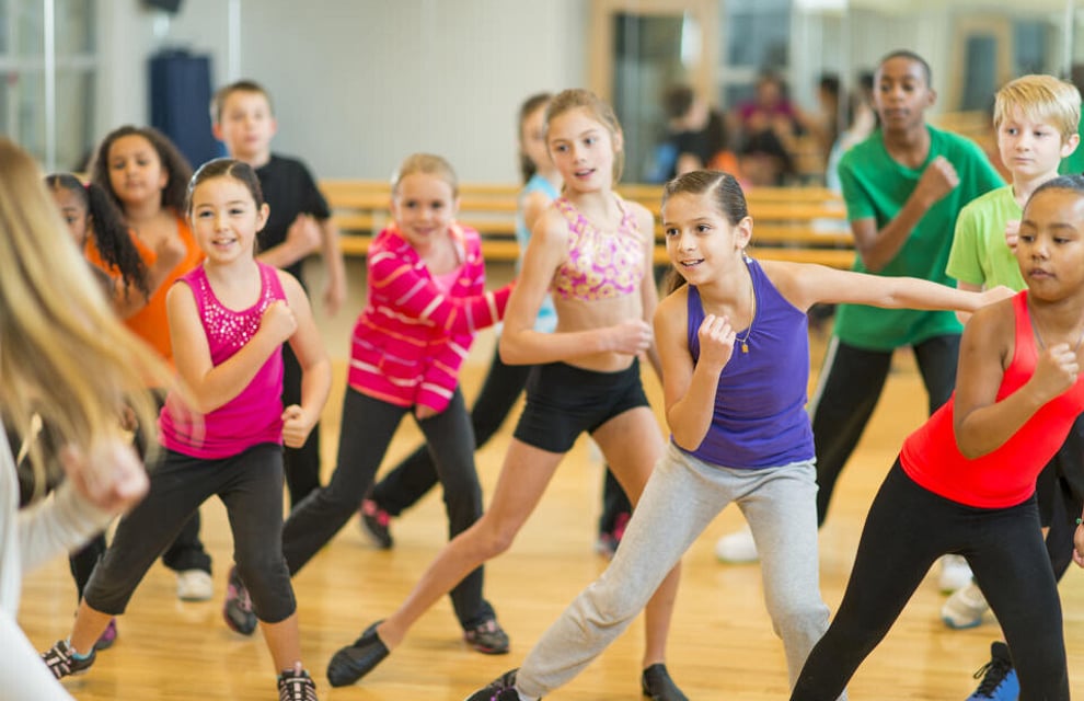 DANCE FITNESS