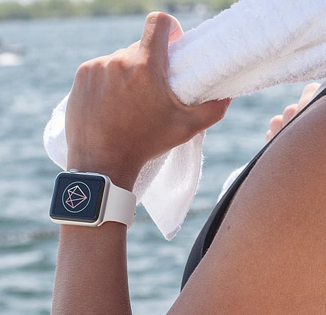 Responsive Logo Design on watch