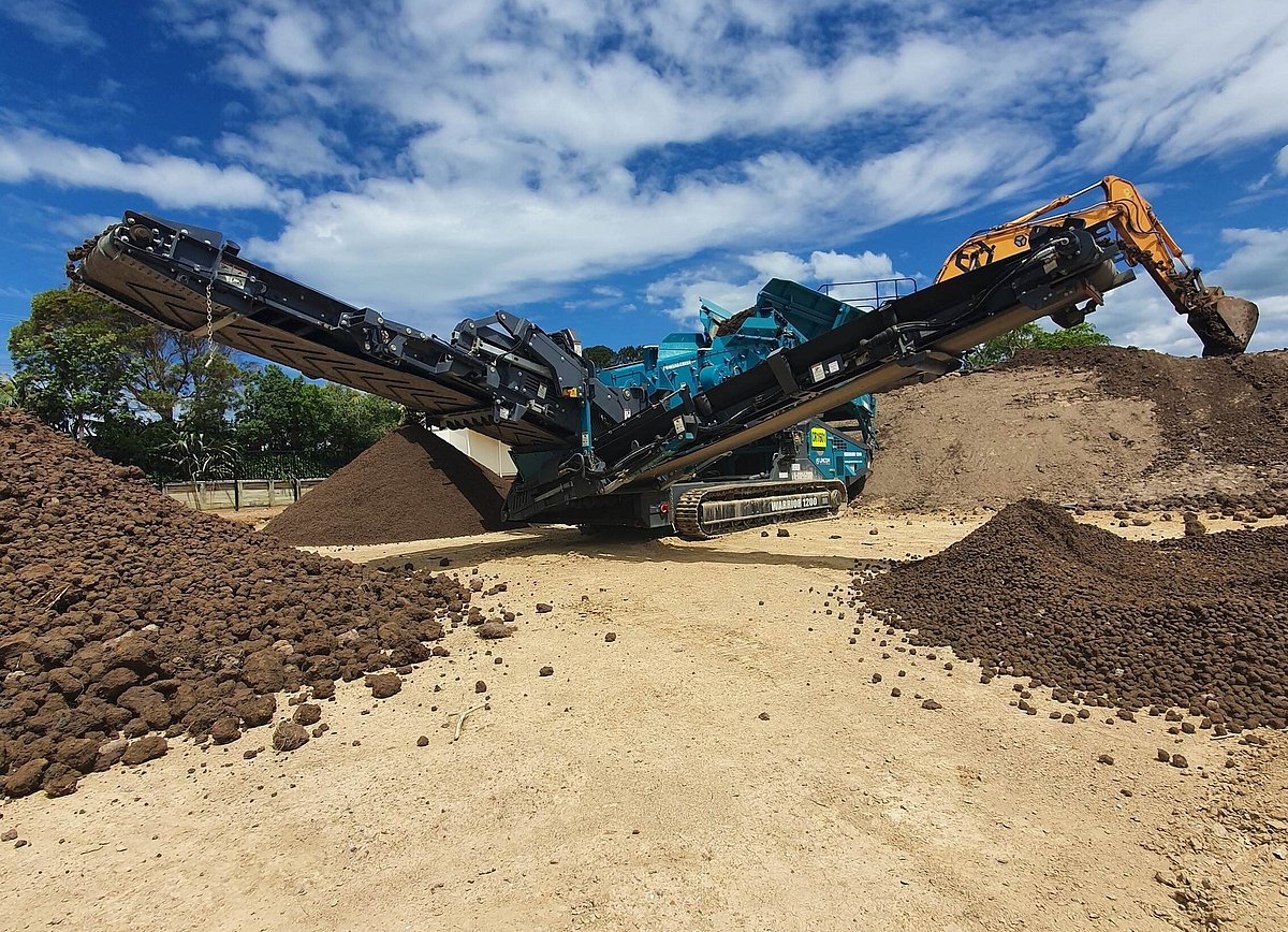 Screen Stacker See our tough, high performance mobile screens & stackers | Crush & Screen