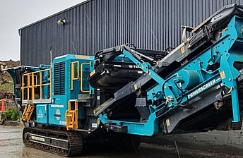 Alt text powerscreen trakpactor 260sr impact crusher for sale