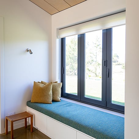 Bench window seat